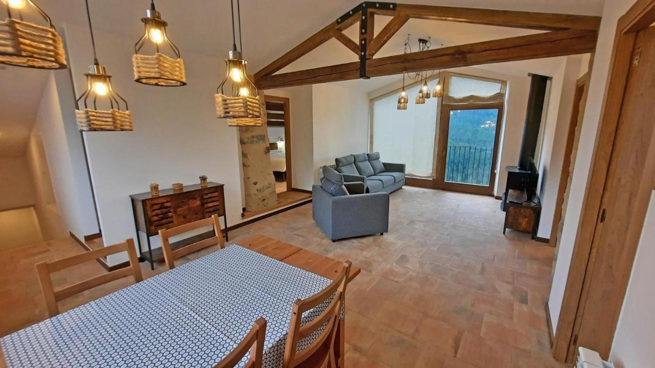 El Guitart - Turisme Rural Guest House รีโปลล์ ห้อง รูปภาพ