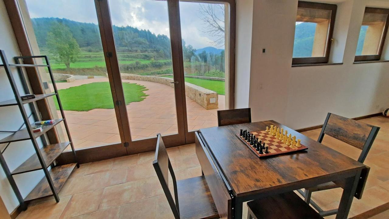 El Guitart - Turisme Rural Guest House รีโปลล์ ภายนอก รูปภาพ